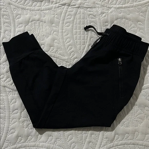 Patagonia Kids Black Joggers with Zipper Pockets S:XS - Picture 6 of 6
